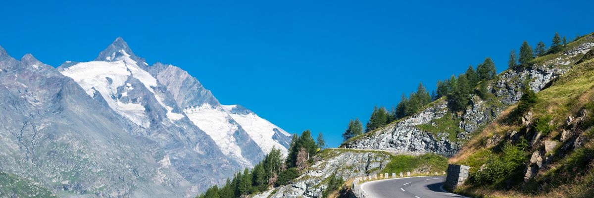 Großglockner Hochalpenstraße mit Blick auf den Großglockner