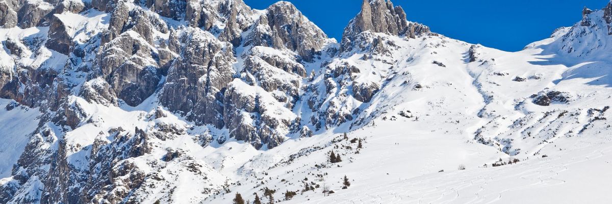 Verschneite Felslandschaft am Hochkönig